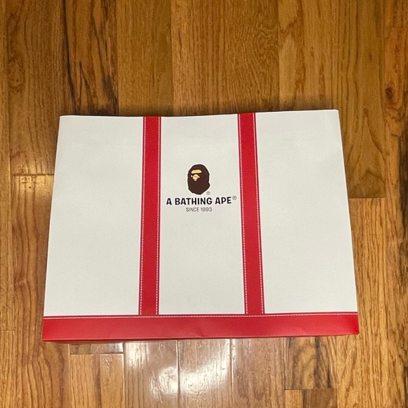 (In store only) Bape Hoodie *Rare* - Picture 7 of 8